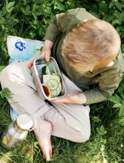 Babblarna , Matlåda i stål
