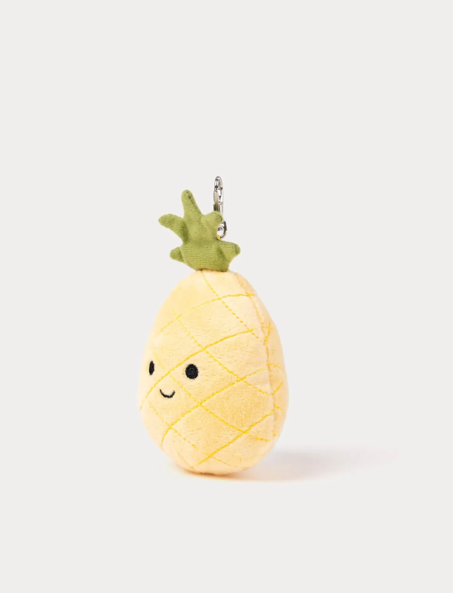 Bagtag, Frukter, Ananas
