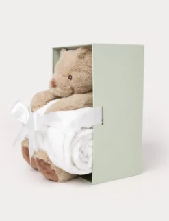 Sven med filt i presentbox