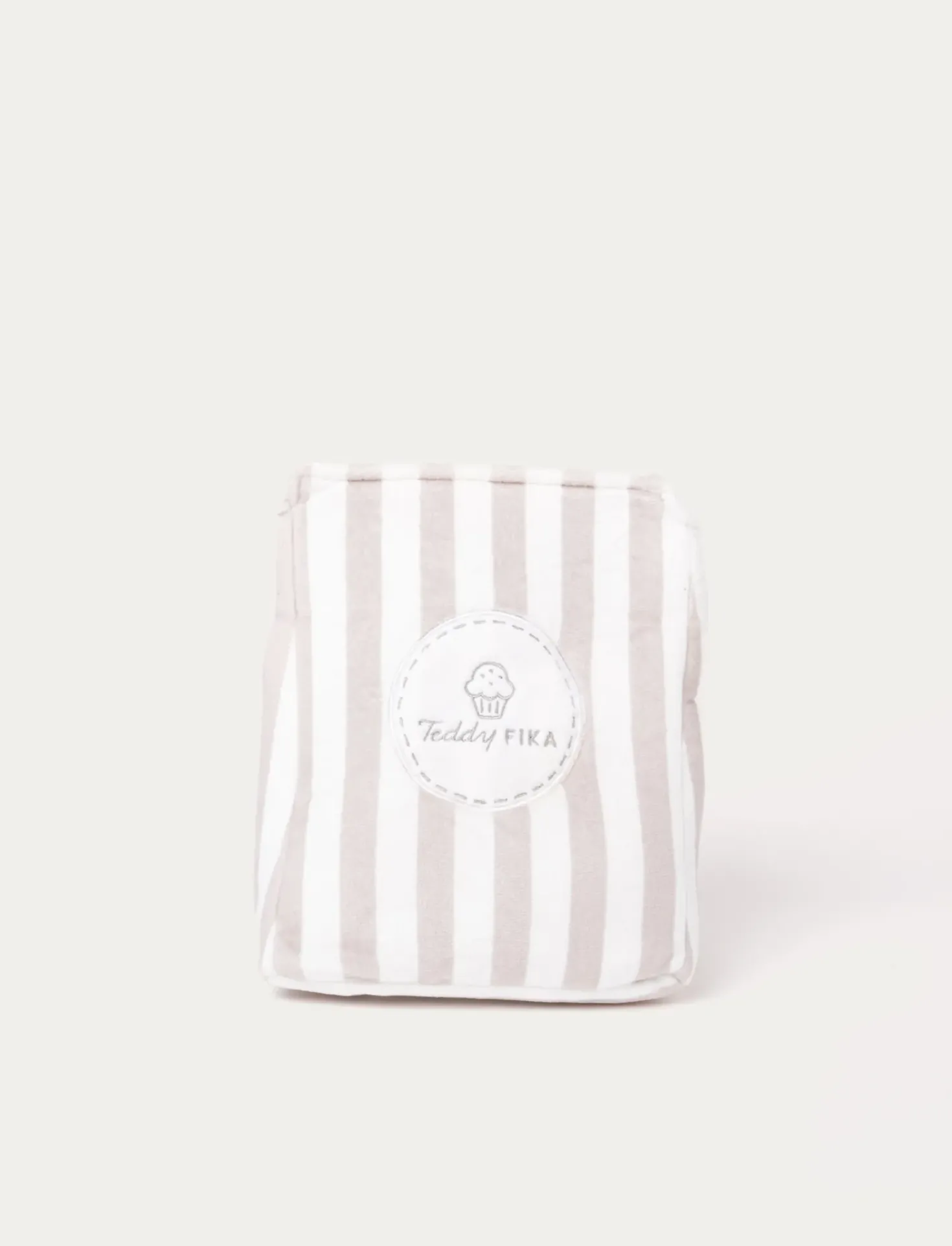 Teddy Fika, Lekset